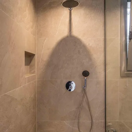 Stella * ניקיאנה