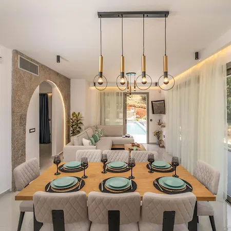Stella Villa *