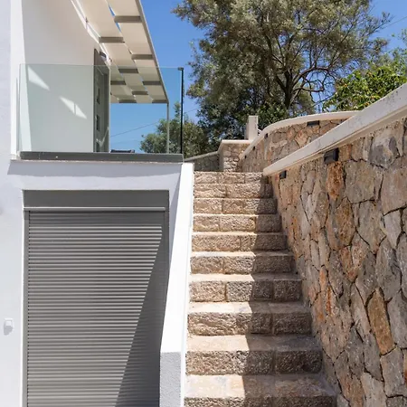 Stella Villa