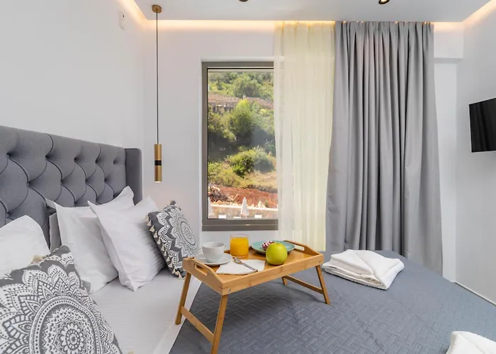 Stella * Νικιάνα