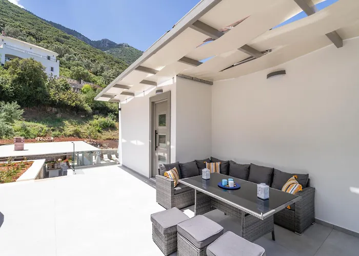 Stella Νικιάνα